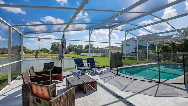 Building Photo - 1445 Sophie Way