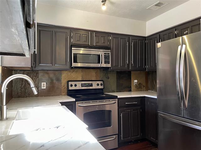 Building Photo - 340 Timber Ridge Ln