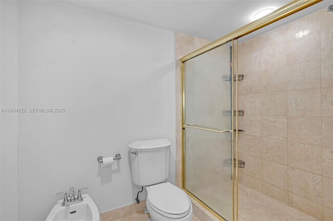 Building Photo - 19333 Collins Ave