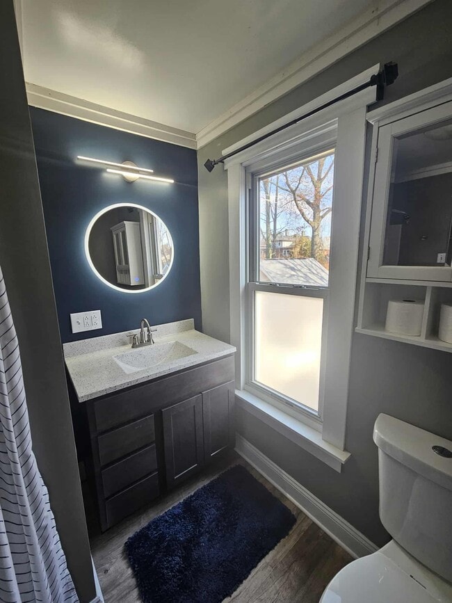 Building Photo - 93 N Rose Blvd