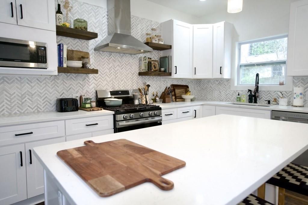 Building Photo - 1718 Line St