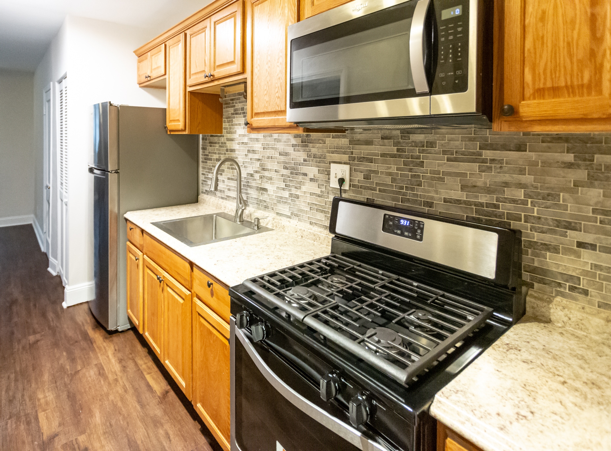 Kitchen - 4215 Dix St NE