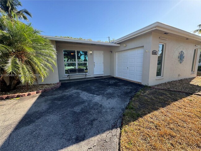 Building Photo - 11311 NW 32nd Manor
