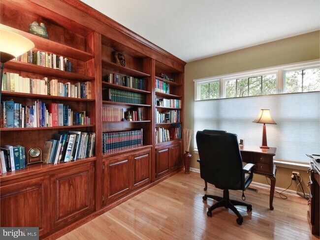 Building Photo - 27 Bodine Dr