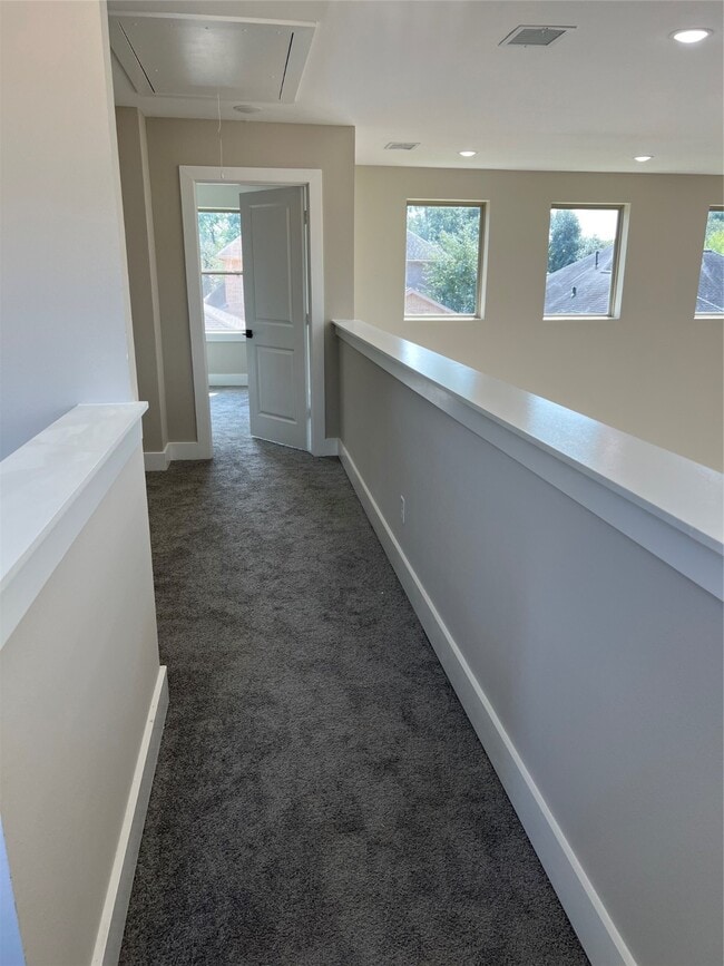 Building Photo - 2603 Piemonte Ave