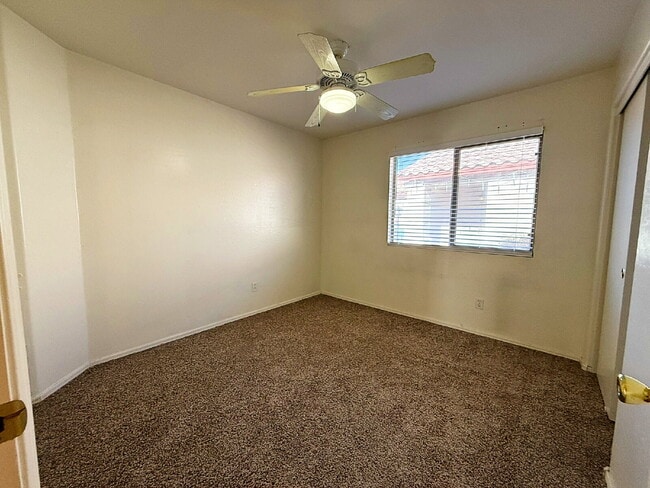 Building Photo - Well-maintained single-story home in the desirable Ashton Ranch community of Surprise.