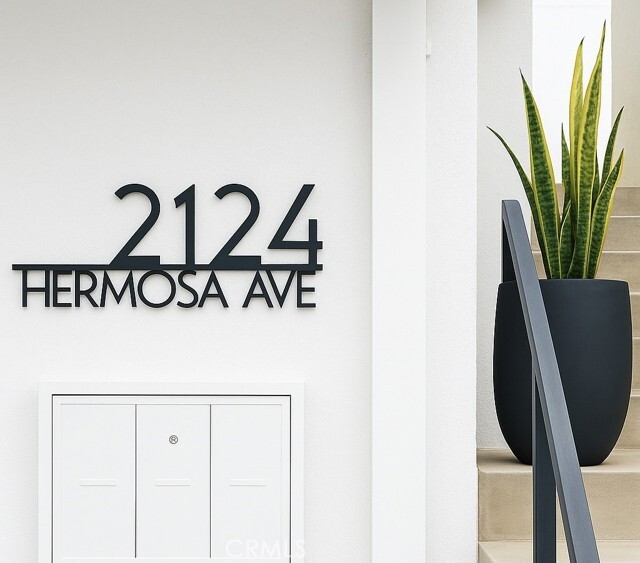Building Photo - 2124 Hermosa Ave