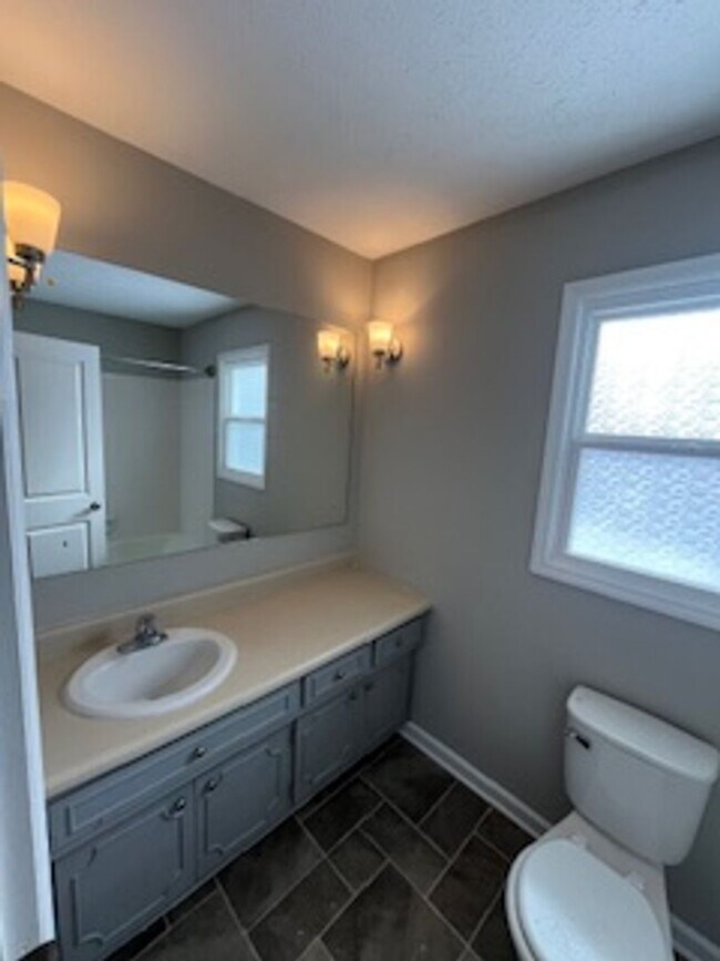 Building Photo - Sycamore Knolls: Comfort, Space & Convenience on Bloomington's East Side