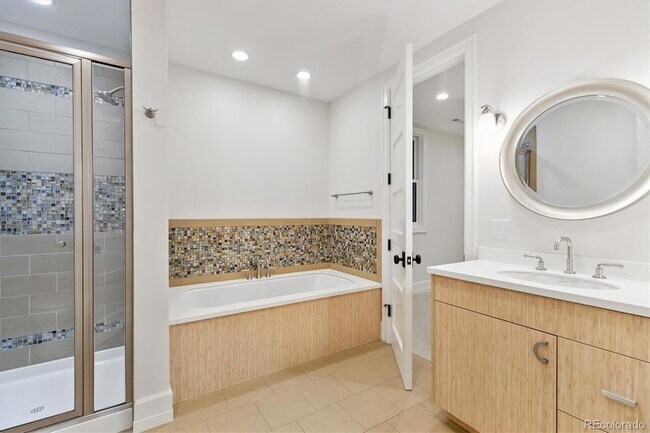 Building Photo - 510 High St