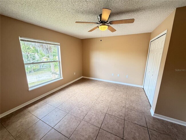 Building Photo - 4 Princess Geraldine Pl