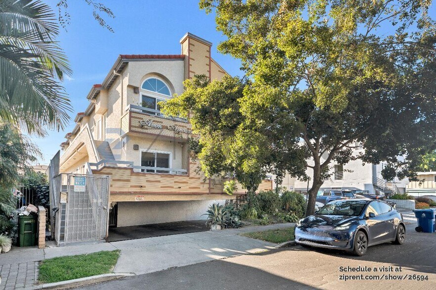 Building Photo - 11733 Avon Way