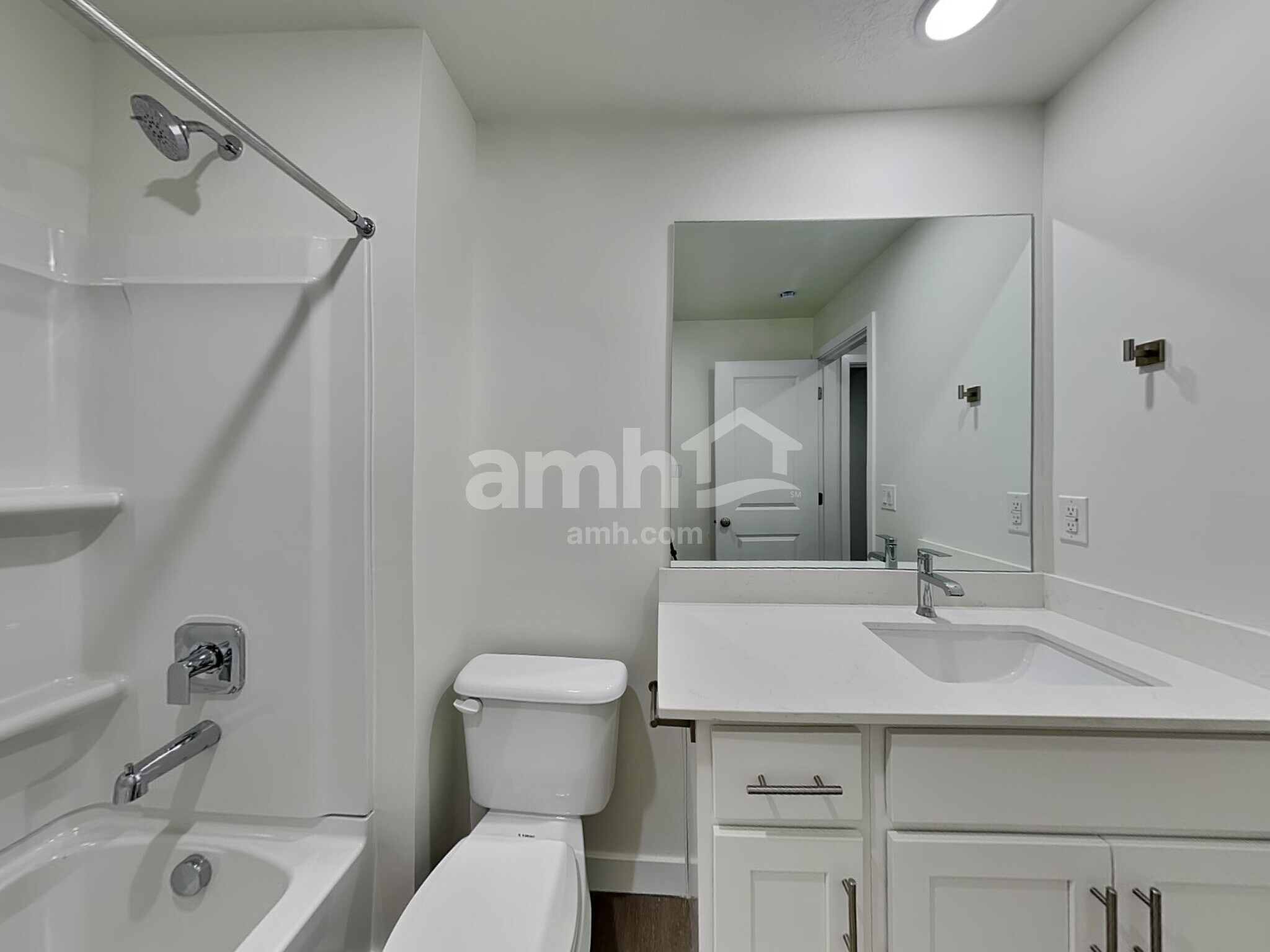 Building Photo - 1272 W Mahogany St