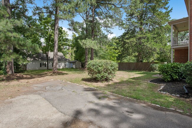 Building Photo - Classic Brick Colonial with Slate roof on ...