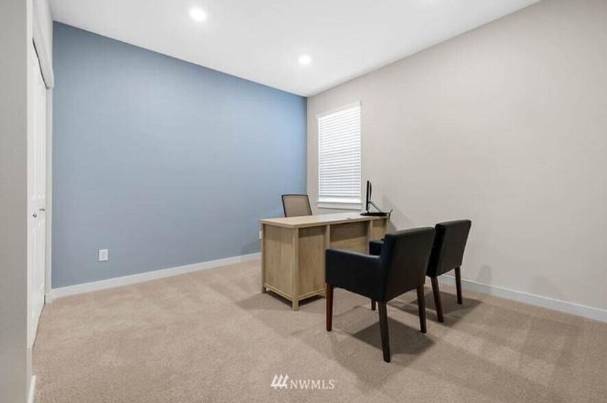 Building Photo - 15258 198th Ave Ct E