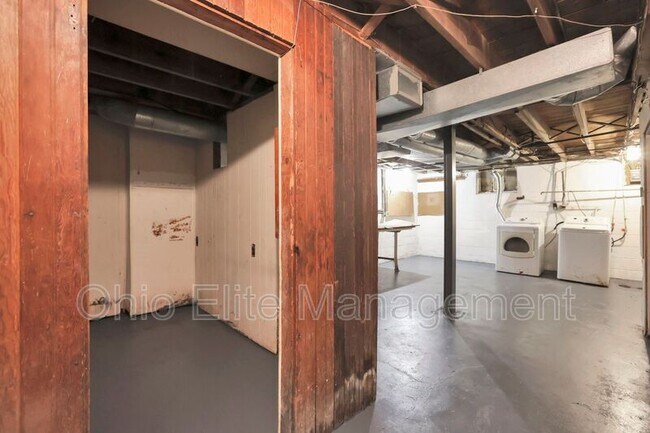 Building Photo - 53 S Burgess Ave