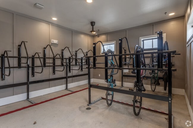 Building Photo - 8 Weeks Free – Lease Today & Save!