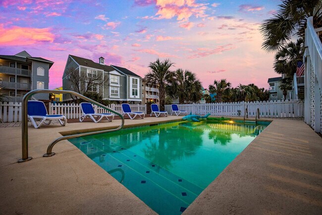 Building Photo - 111A S Yaupon Dr