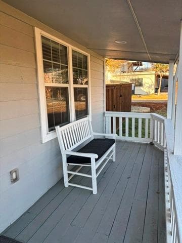 Building Photo - 2611 Peninsula Dr