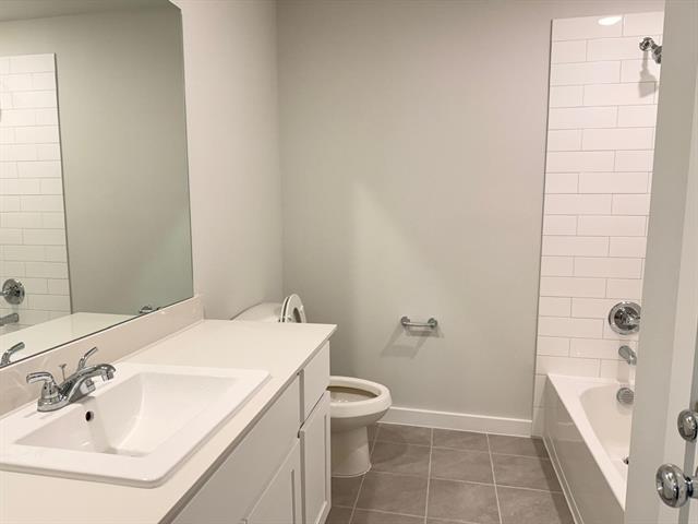 Building Photo - 1007 Knox River Dr