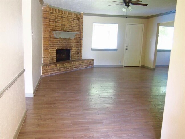 Building Photo - 20729 Marilyn Ln