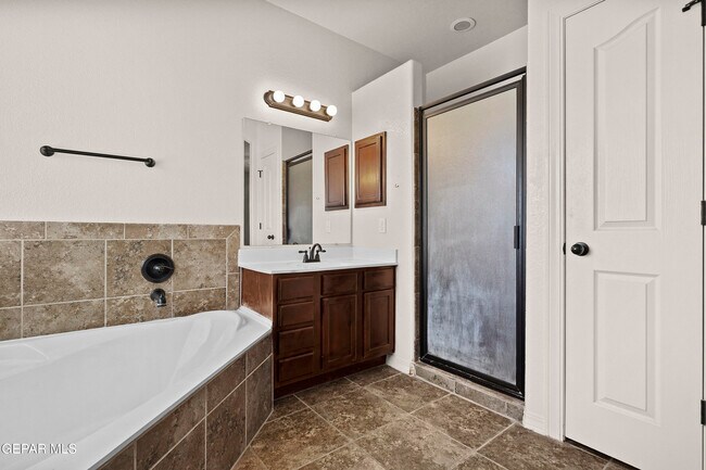 Building Photo - 369 Emerald Acres St
