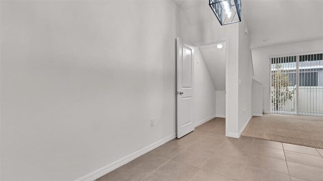Building Photo - 2926 Suncoast Blend Dr