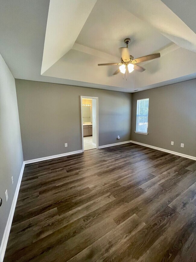 Building Photo - Beautiful 3 bedroom home in Hampton