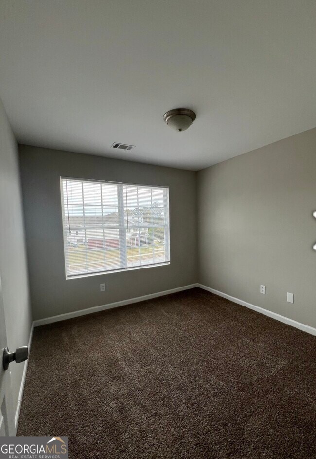 Building Photo - 733 Wheel House Ln