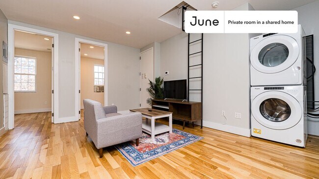 Building Photo - Room in Shared 4 bed/1 bath home in Clinton Hill