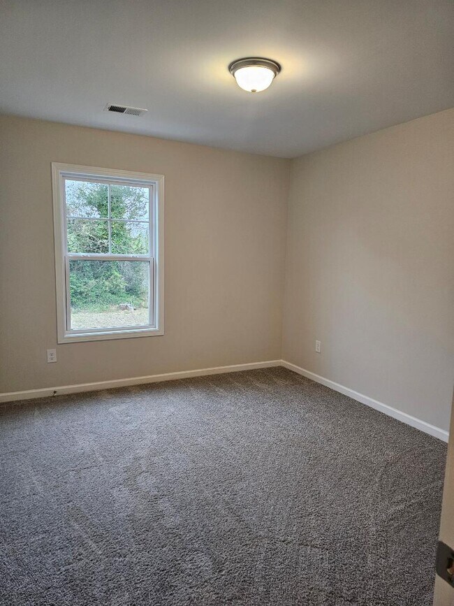 Building Photo - 125 Highland Park Ct