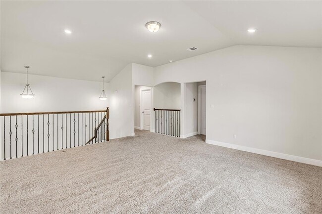 Building Photo - 5300 Cipriano Dr