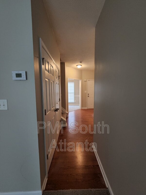 Building Photo - 176 Shenandoah Dr