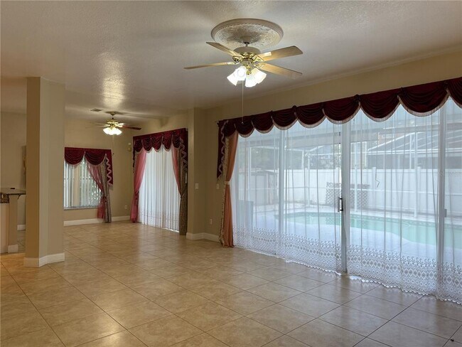 Building Photo - 1373 Foxforrest Cir