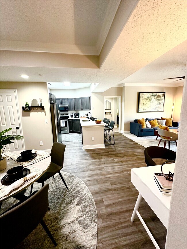 Building Photo - 2345 Sage Rd