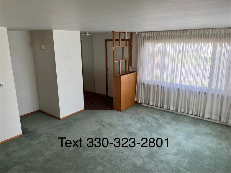 Building Photo - 371 25th St SE