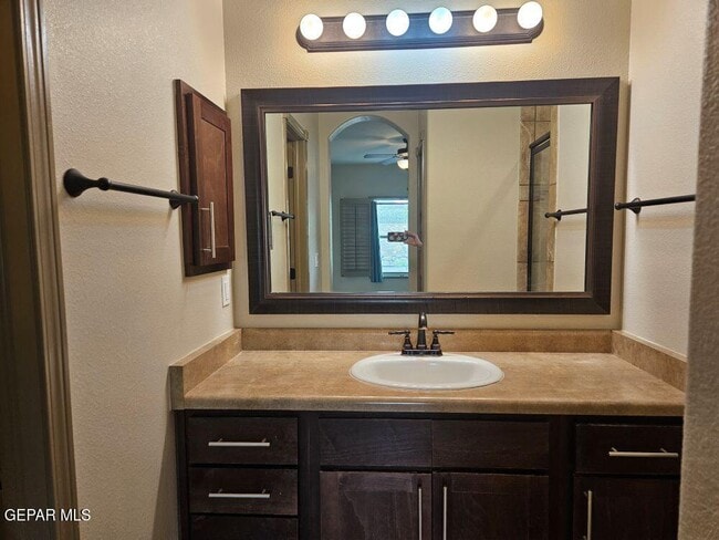 Building Photo - 7116 Copper Town Dr