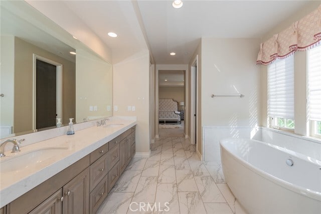 Building Photo - 16 Spanish Moss