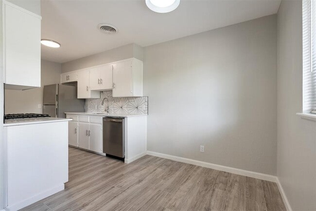 Building Photo - 1513 Braes Ridge Dr