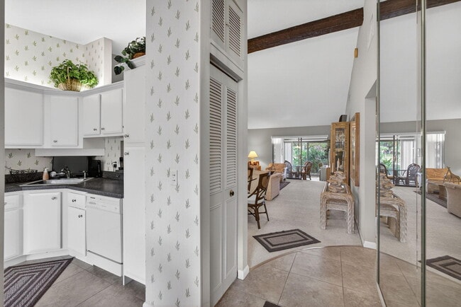 Building Photo - 4934 Sable Pine Cir