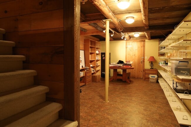 Building Photo - 2613 NH-25A