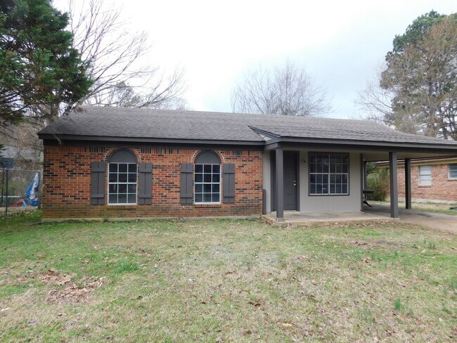 Primary Photo - 6315 Tulane Road Horn Lake, MS****JUST RED...
