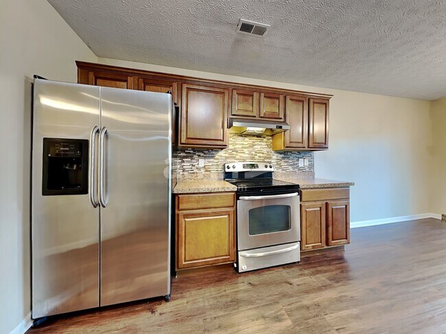 Building Photo - 355 Hennepin Dr