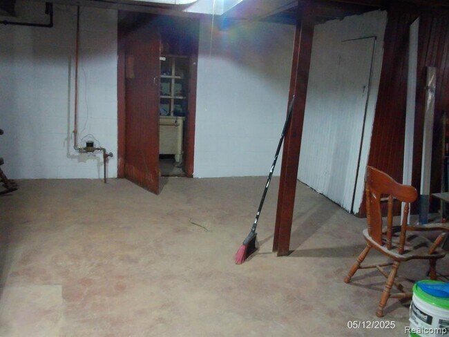 Building Photo - 4861 Korte St