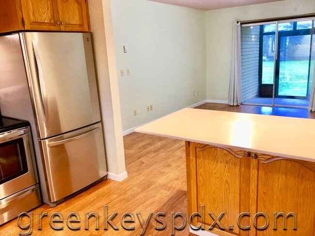 Building Photo - 3-Bedroom Unit on one level with a 1-car garage! Rent includes water-sewer and garbage!