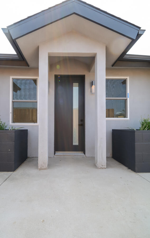 Building Photo - 6402 Kenwater Pl