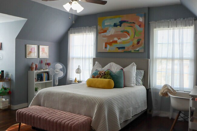 Building Photo - 123 Lloyd St