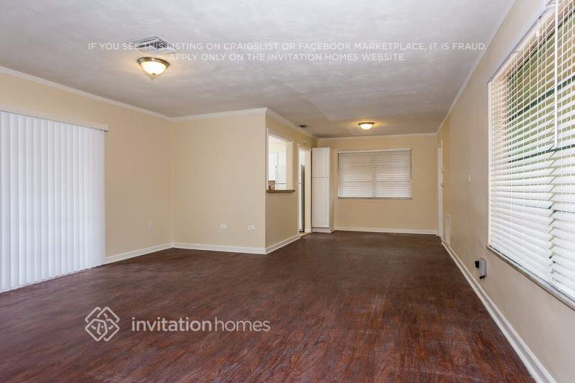 Building Photo - 7944 Meridian St