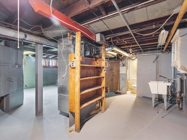 Building Photo - 1111 20th St