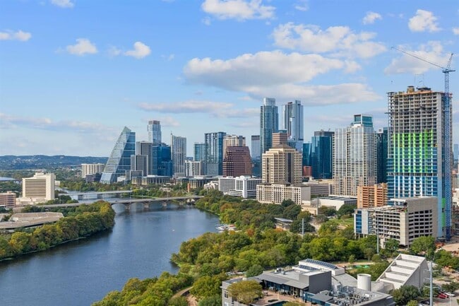 Building Photo - 44 East Ave