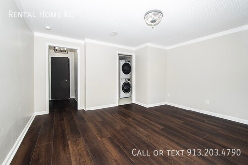 Building Photo - 582 W Layton St